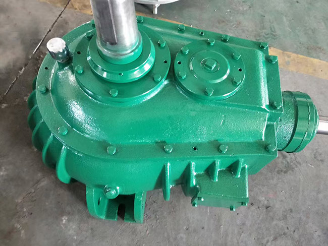 冷卻塔風(fēng)機(jī)專用減速機(jī)