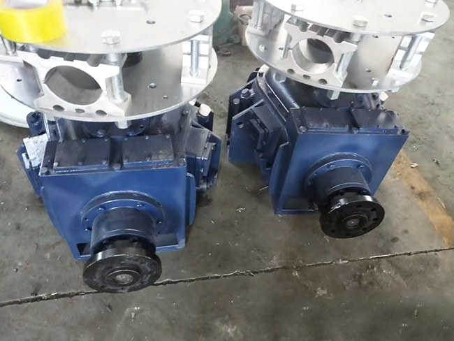 冷卻塔風(fēng)機(jī)專用減速機(jī)